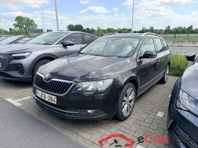 SKODA Superb Combi Superb Combi Elegance 1,6 TDI 77 kW 6-speed mech. #1
