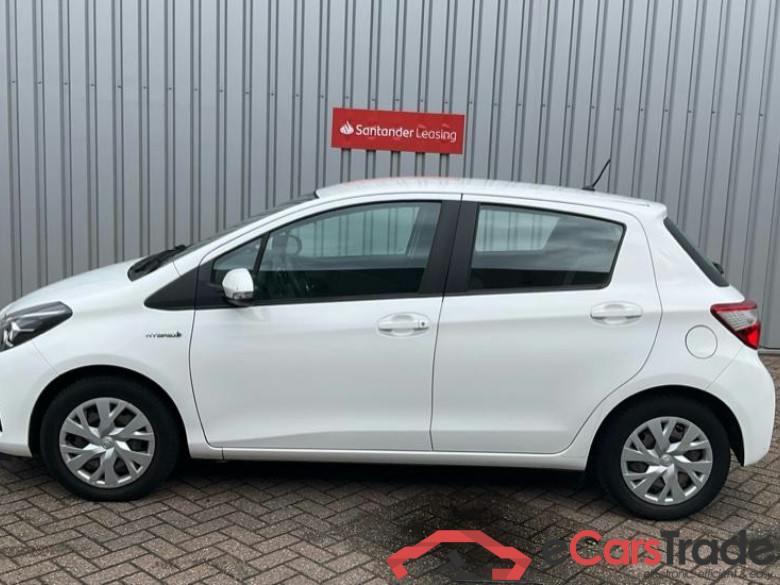 TOYOTA YARIS 1.5vvti hybrid active 74kW cvt aut #2