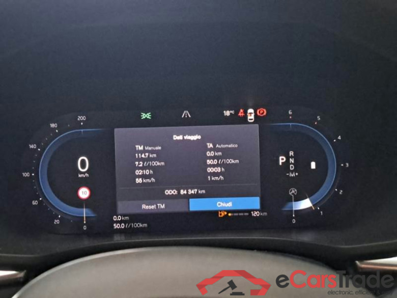 VOLVO XC60 / 2021 / 5P / SUV B4 D AUTOMATICO MOMENTUM PRO #4