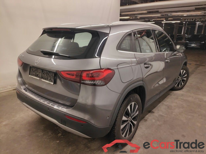 Mercedes-Benz GLA GLA 250e Business Solution 5d #2