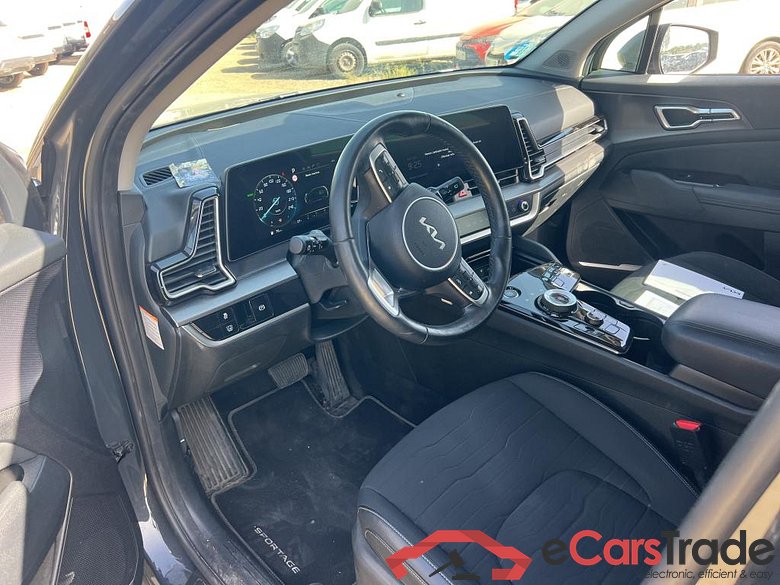 KIA Sportage / 2022 / 5P / todoterreno 1.6 T-GDi HEV 171kW (230CV) Tech 4X2 #3