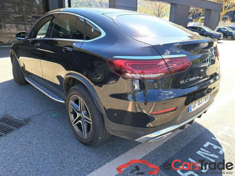Mercedes-Benz GLC 300 AMG-Line 300 4Matic #4