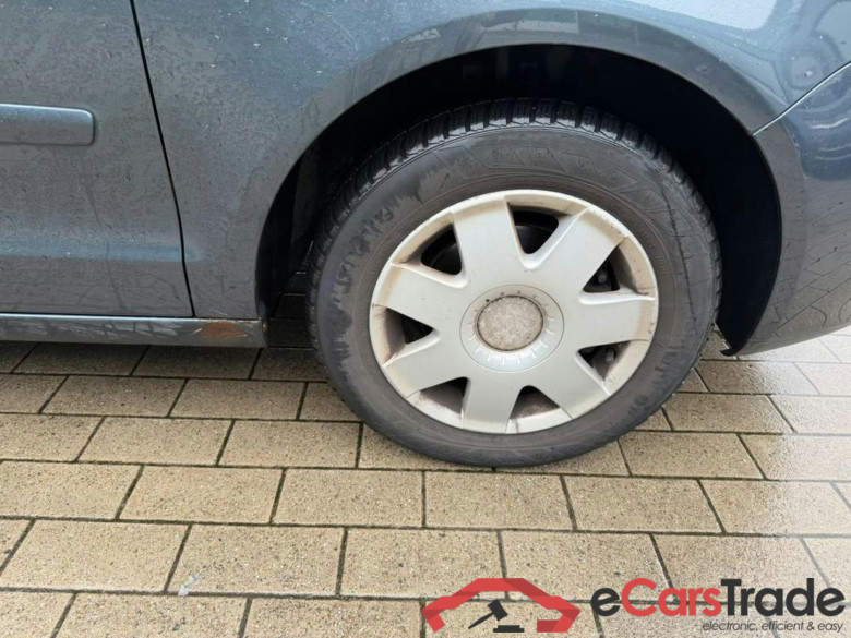 VOLKSWAGEN Polo 1.2i Edition #5