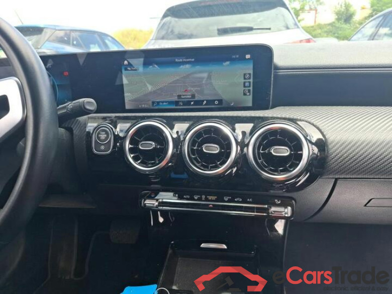 Mercedes A 180d Aut. LED-Xenon Widescreen Navi 1/2 Sport-Leather KeylessGo Camera Klima PDC ... #6