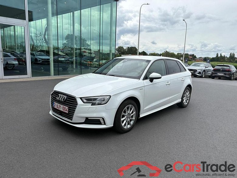 AUDI A3 Sportback e-tron (PHEV) A3 Sportback e-tron 1.4 TFSI PHEV S tronic (150 kW)