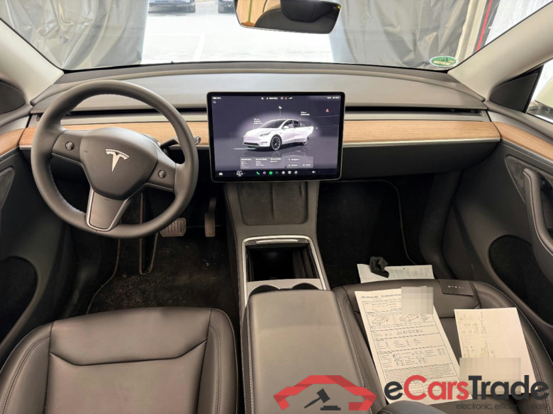 TESLA Model Y Long Range Dual Motor AWD 5d 378kW #3
