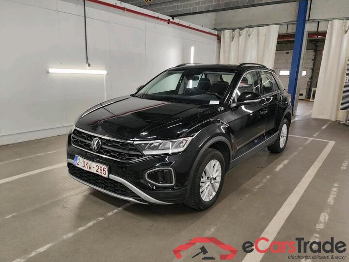 Volkswagen T-ROC T-Roc 1.5 TSI Life Business DSG 110kW/150pk  5D/P Auto-7 (4 seizoenen Banden) - CO2 onvolledig