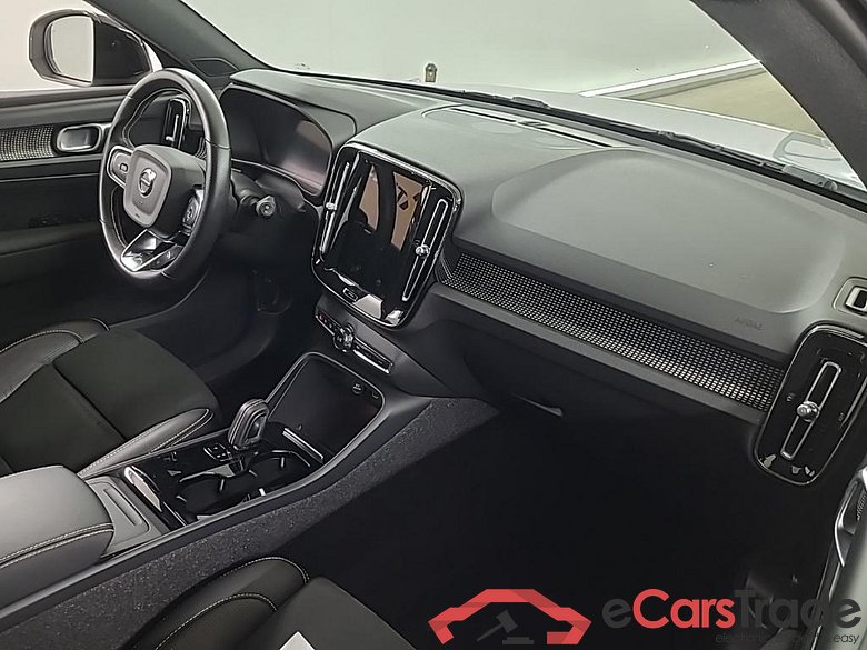 VOLVO XC40 Recharge P8 AWD 5D 300kW #6