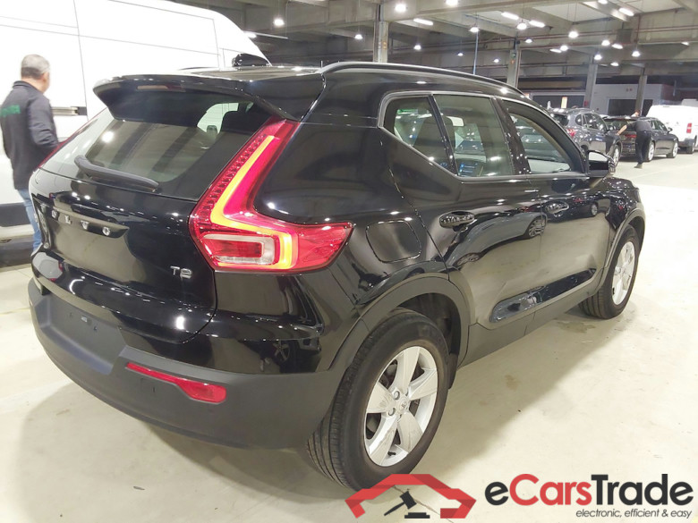 VOLVO XC40 1.5 T2 MOMENTUM CORE #4