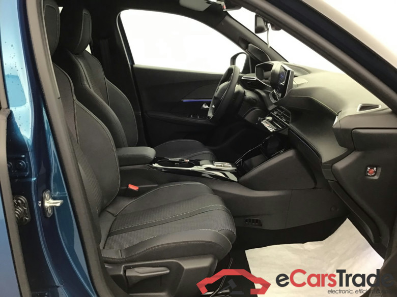 Peugeot 2008 GT 1.2 Gasoline 137hp #6