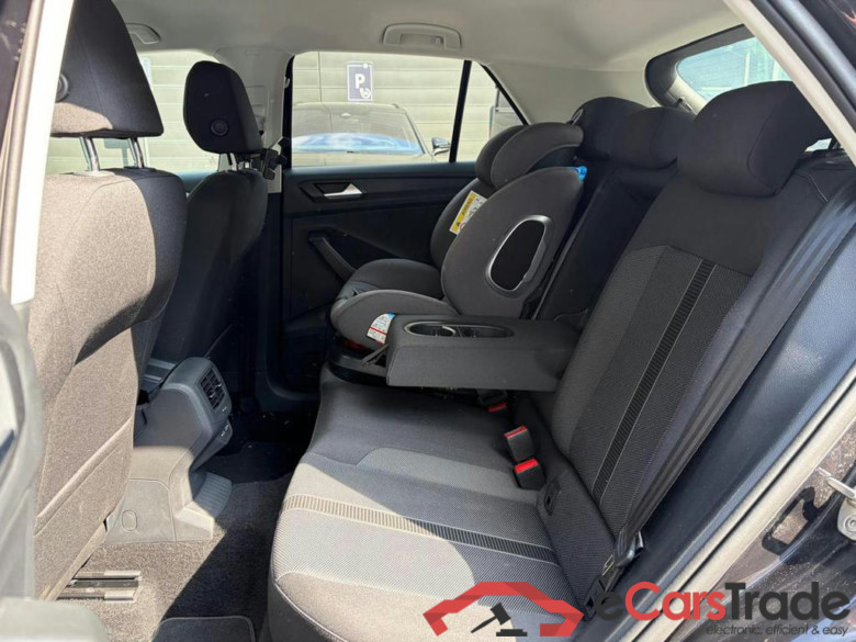 VOLKSWAGEN T-Roc 1.5 TSI Life Business DSG #5