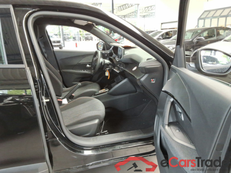 Peugeot 2008 Style 1.2 Turbo 130 EAT8 #6
