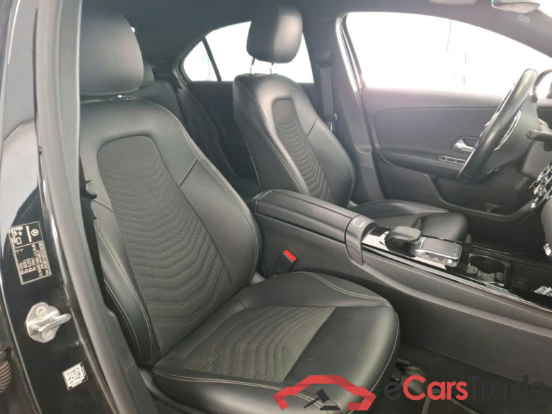 MERCEDES-BENZ Classe A Berline / 2018 / 4P / Berline A 180 Business Line 7G-DCT #6