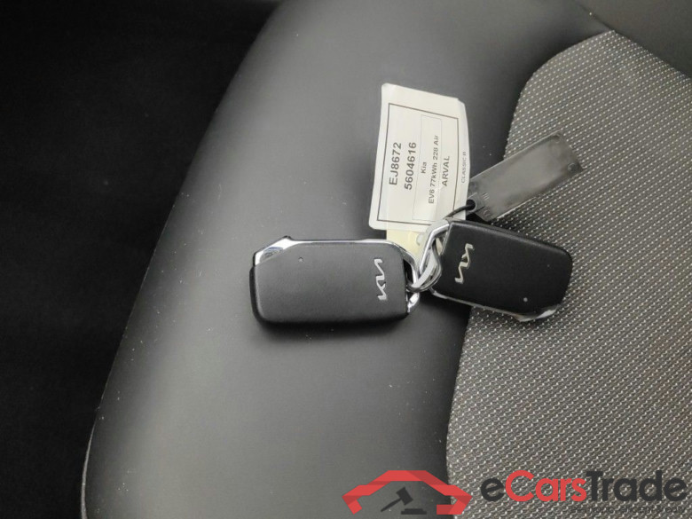 KIA EV6 77.4 kWh 228 RWD Air 5d #4