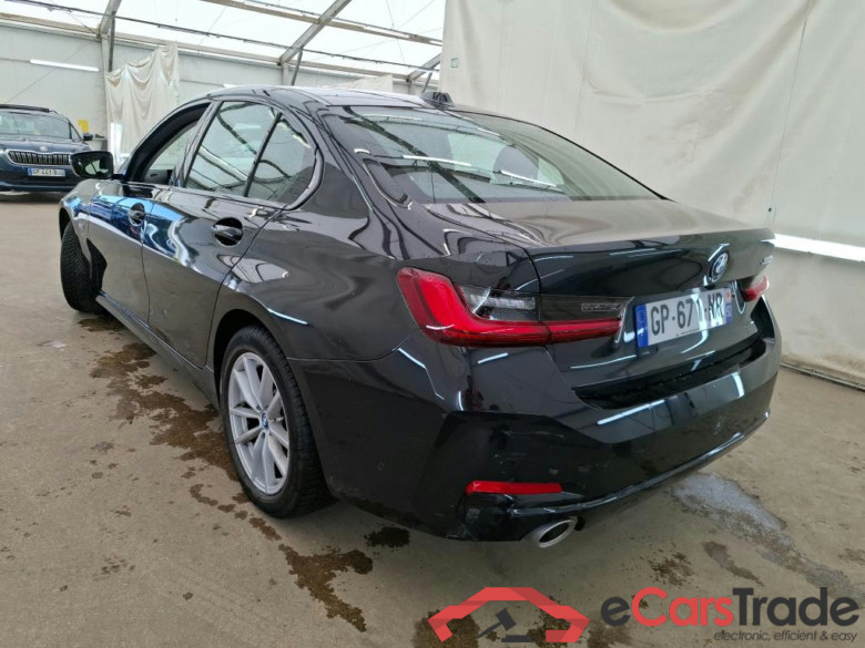 BMW Série 3 Berline / 2022 / 4P / Berline 320e 204ch Business Design BVA8 Hybride #2