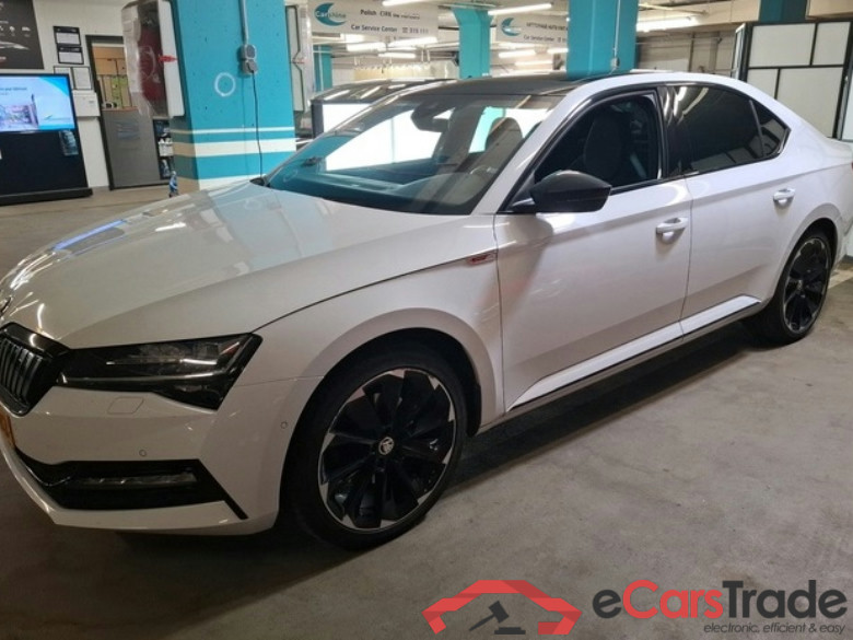 Skoda Superb Sportline 1.4 TSI Plug-In Hybrid Aut. Pano LED Virtual Navi-Pro Sport-Leather-Alcantara KeylessGo Klima PDC ...