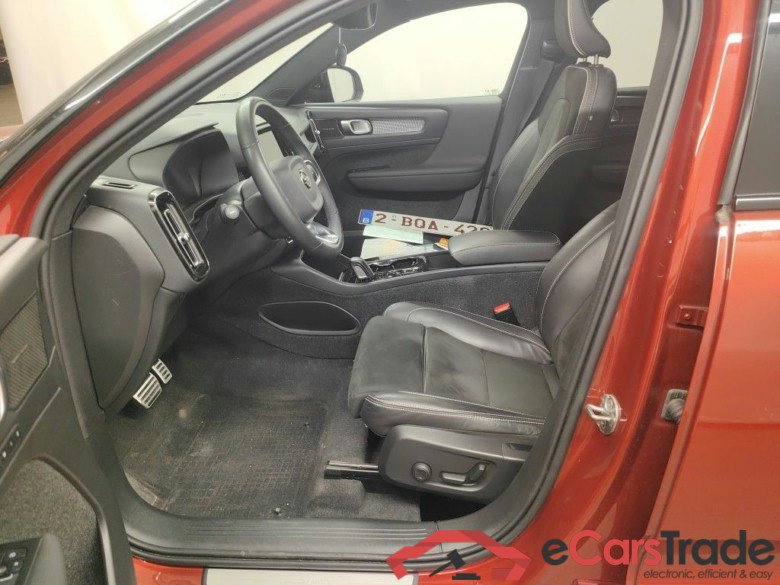 Volvo XC40 T4 Recharge Geartronic R-Design 5d #3