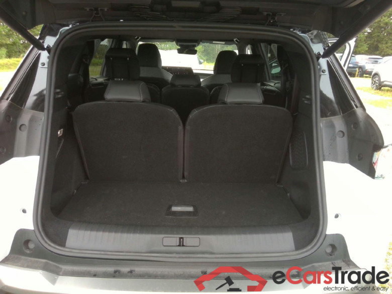Peugeot 5008 GT Hybrid 145 ch e-DCS6 #6