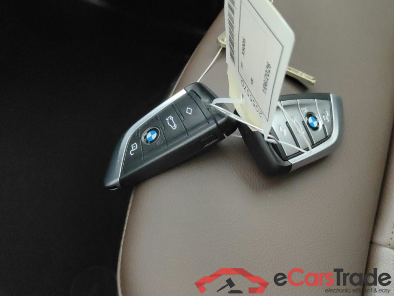 BMW X3 - 2022 2.0iAS xDrive30e PHEV 5d ///M-Sportkit (total options: 15,839 Ex.Vat) #4
