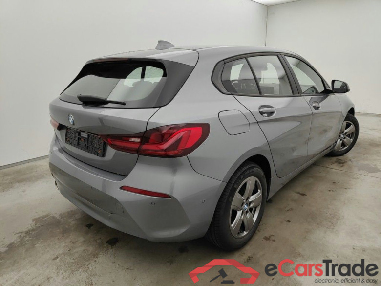 BMW 1 Reeks Hatch 118iA (100 kW) 5d #2