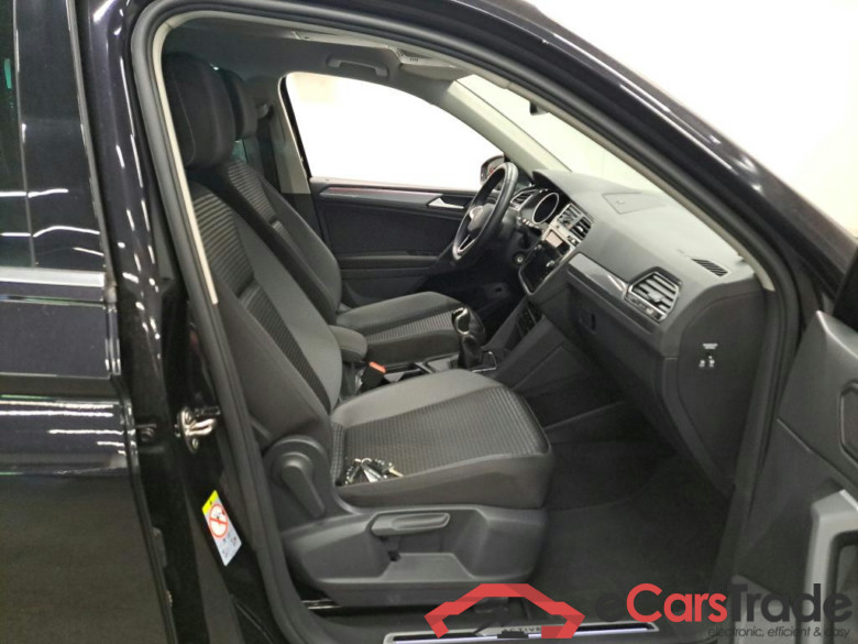 VOLKSWAGEN - VW  TIGUAN TSI 130PK Active With Cargo & Chrome Pack  * PETROL * #3