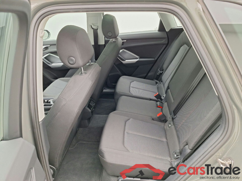 Audi, Q3 '18, Audi Q3 35 TDI S Tronic Business Edition 5d #4