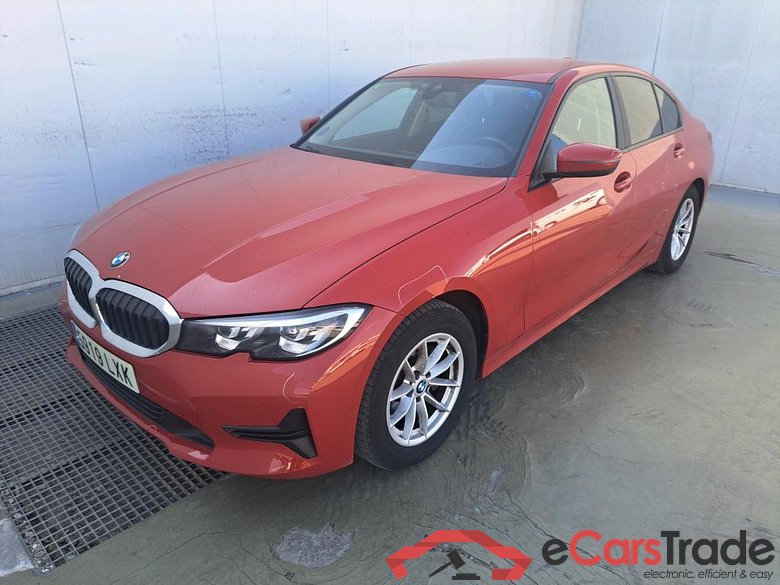 BMW Serie 3 / 2018 / 4P / sedán 318d Auto. #1