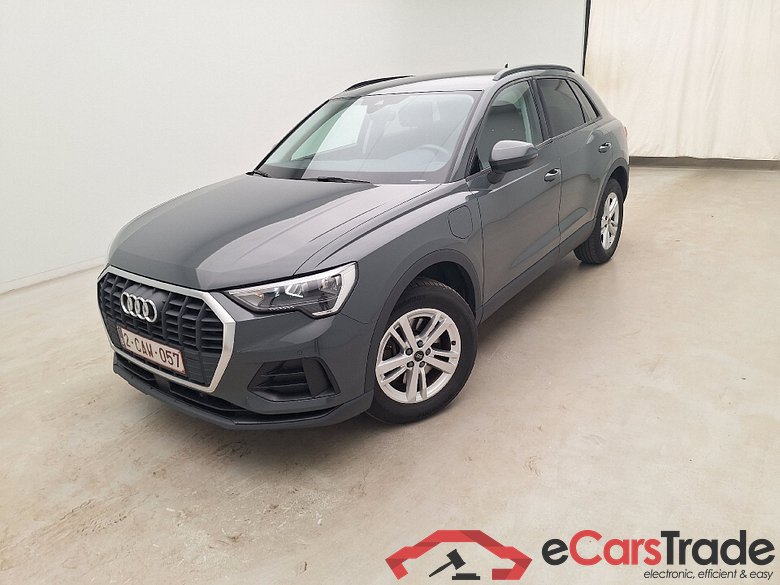 Audi, Q3 '18 PHEV, Audi Q3 45 TFSI e S tronic 5d #2