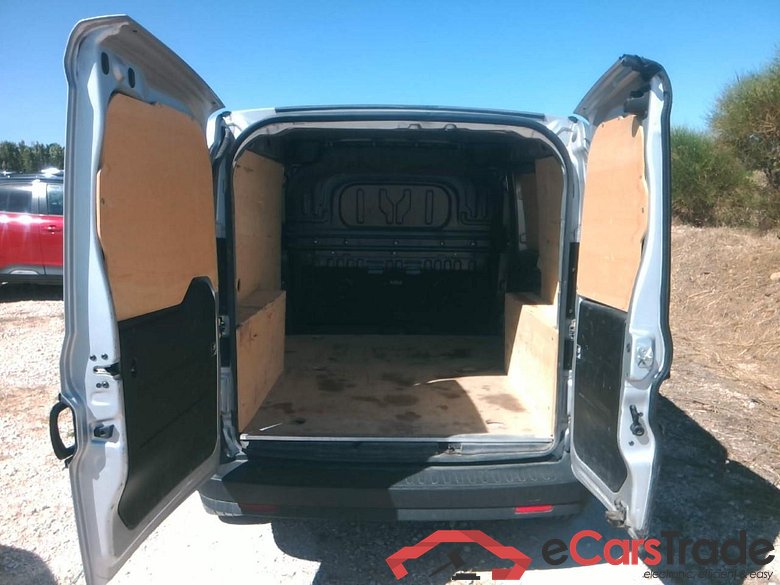 DOBLO CARGO 1.6MJT 120 BUSINE #6