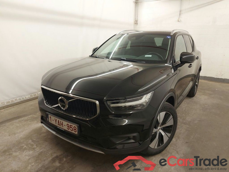 Volvo XC40 T3 Momentum Pro 5d #1