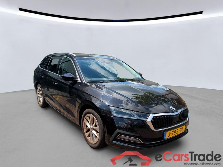 SKODA Octavia Combi 110 kW #4
