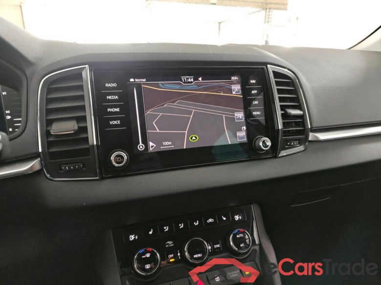 SKODA Karoq 1.5 TSI 150pk DSG Style Sport #2
