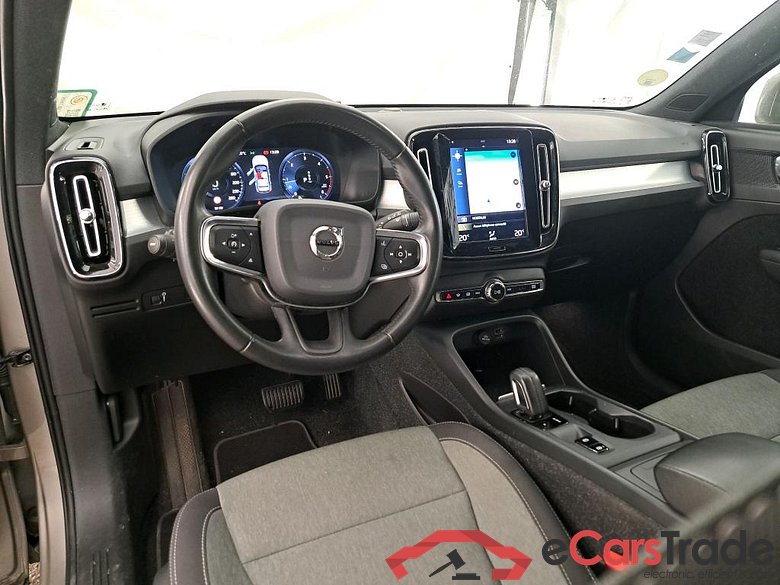 XC40 Momentum 2WD 2.0 D3 150CV BVA8 E6dT #5
