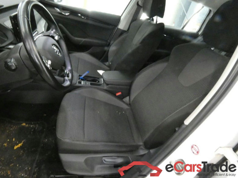 Octavia Combi Ambition 2.0 TDI 85KW MT6 E6d #4