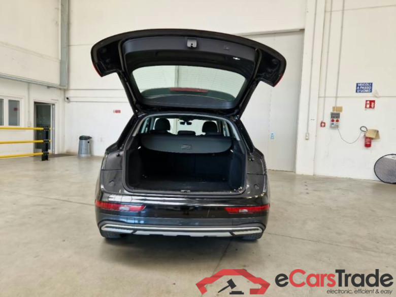 AUDI Q5 / 2020 / 5P / SUV 35 TDI BUSINESS ADVANCED S TRONIC #5