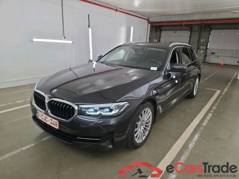 BMW 5 Reeks Touring 5 Reeks Touring 530e Auto (PHEV) 215kW/292pk  5D/P Auto-8 #1