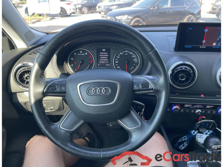 AUDI A3 Sportback 1.2 TFSI Attraction S tronic #4