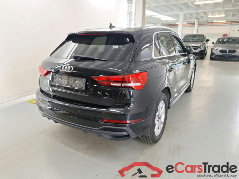 AUDI Q3 1.4 45 TFSI E S TRONIC S LINE #4