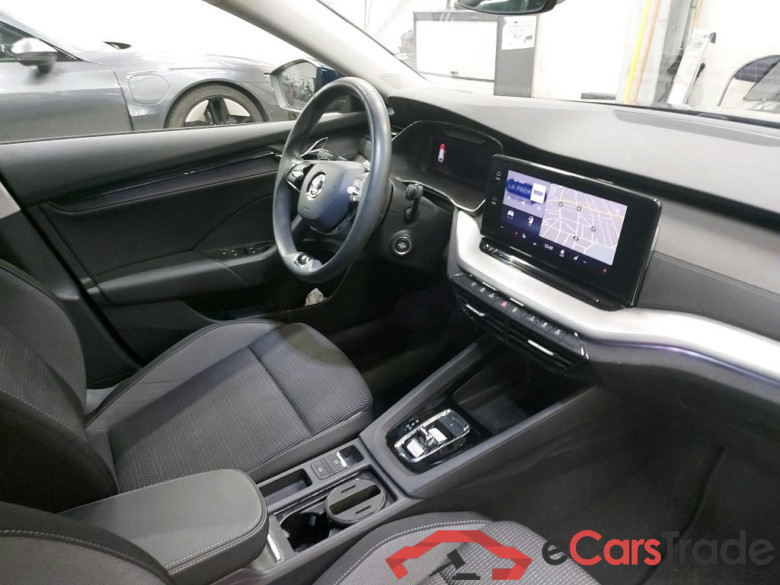 SKODA - SKO OCTAVIA COMBI 1.0 TSI eTec 110PK DSG7 Clever With Climatic & Navigation & Heated Seats & Cruise Control & Front & Rear Park Sensors  * PETROL * #3