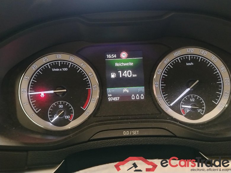 Karoq Clever 2.0 TDI 110KW MT6 E6d #6