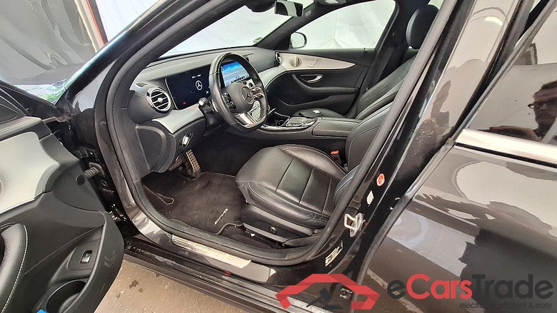 E -Klasse T-Modell E 300 de (213.216)AMG 2.0 AMG Line 225KW AT9 E6d #5
