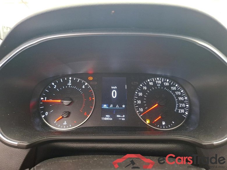 Megane IV Berline 5pt. Société Air Nav 1.5 dCi 90CV BVM6 E6 #6