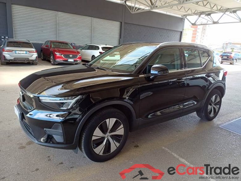 VOLVO XC40 / 2021 / 5P / SUV T4 RECHARGE PLUG-IN AUTO ESSENTIAL
