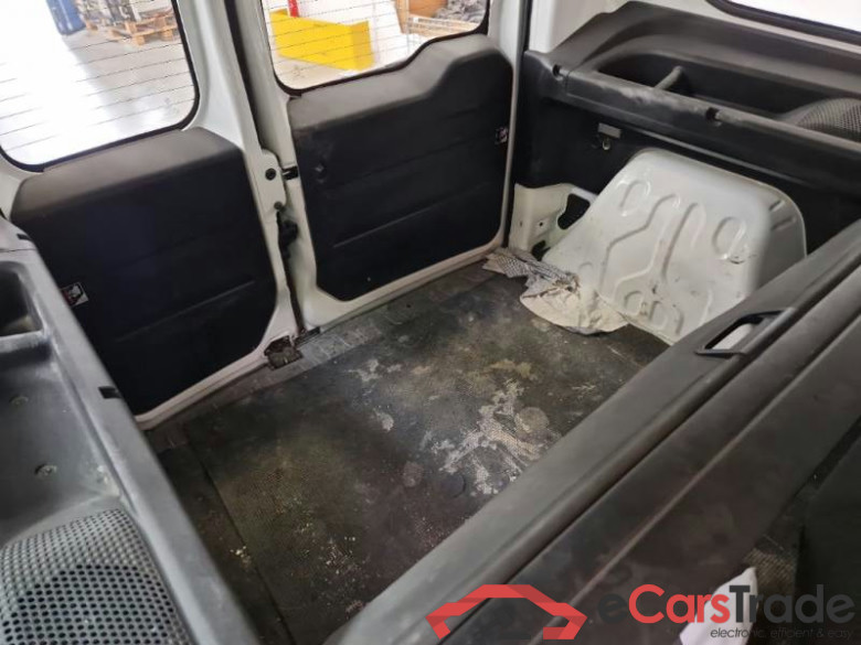 FIAT DOBLÒ CARGO / 2014 / 5P / COMBI MAXI LH1 LOUNGE 1.6 MJET 120CV E6D N1 #5