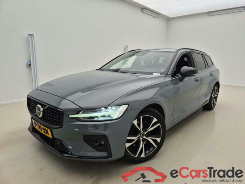 VOLVO V60 2.0 B4 Plus Dark #1