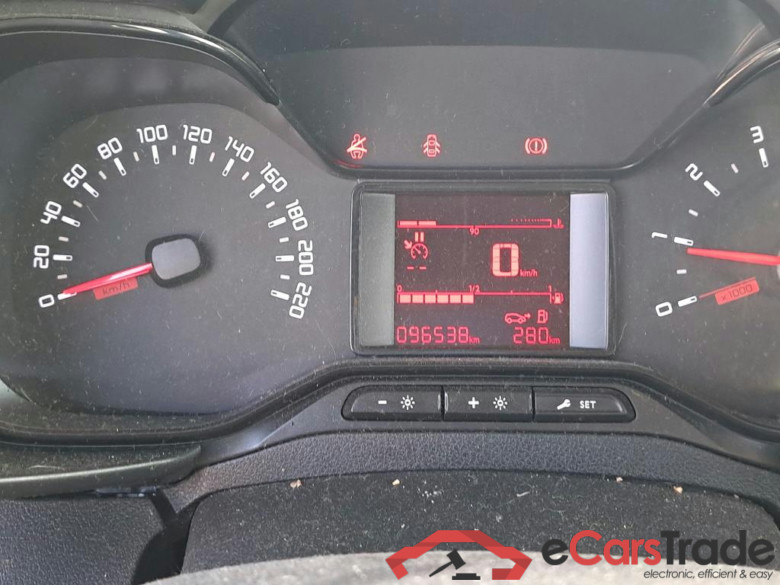 CITROEN Berlingo / 2018 / 5P / furgón derivado de turismo Doble Cab. Talla XL BlueHDi 100 CONTROL #5