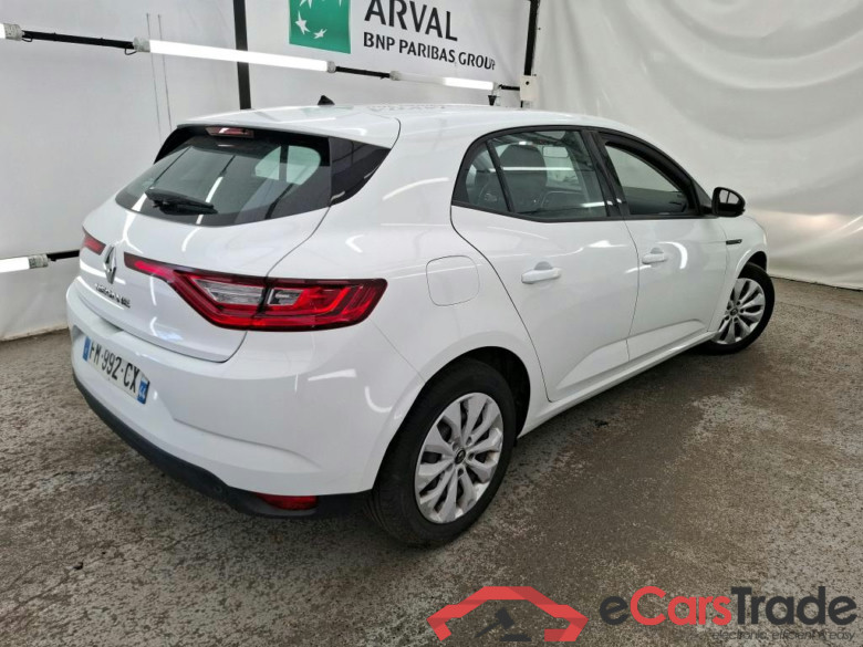 Megane IV Berline 5pt. Société Air Nav 1.5 dCi 90CV BVM6 E6 #3