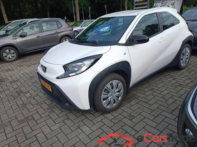TOYOTA Aygo X 1.0 VVT-i MT Play