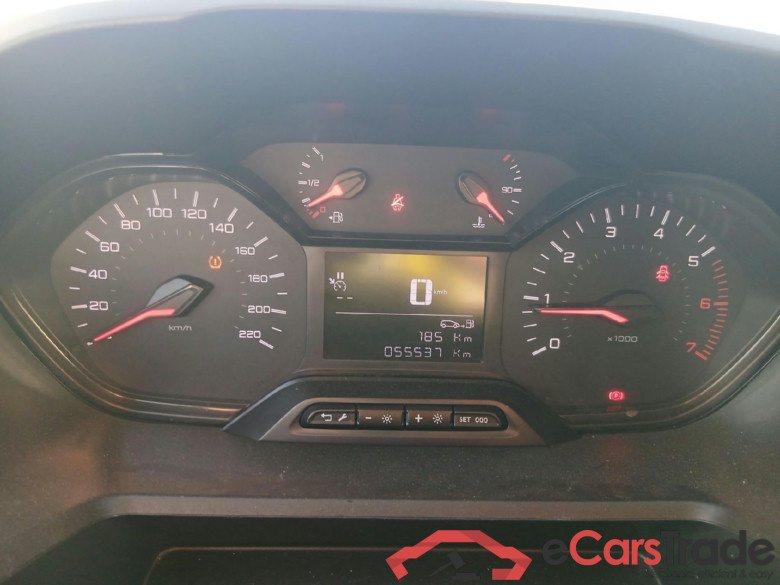 PEUGEOT Partner / 2018 / 4P / furgón derivado de turismo Premium Standard 600kg BlueHDi 73kW (AC) #4