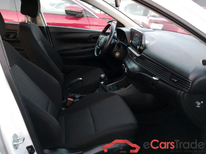 HYUNDAI i20 / 2020 / 5P / berlina con portón 1.2 MPI Klass #6